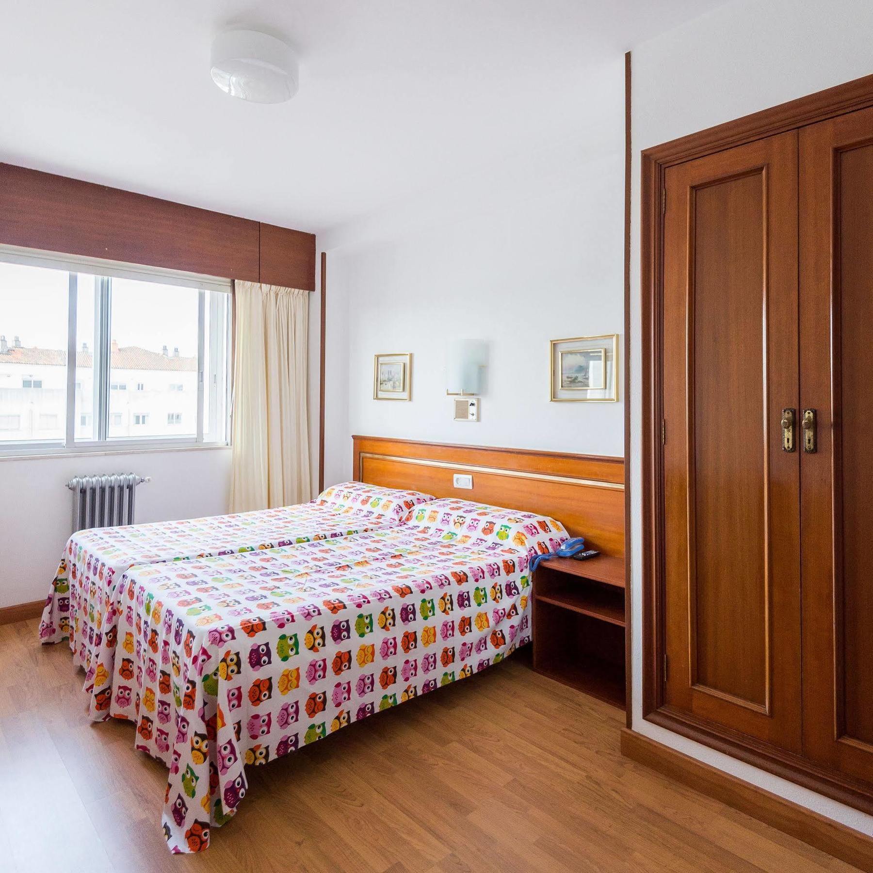 Rey Fernando Otel Santiago de Compostela Dış mekan fotoğraf
